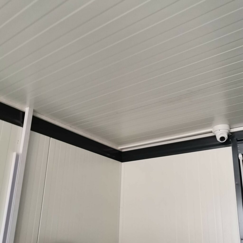 Montaż kamer Puck - kamera sufitowa